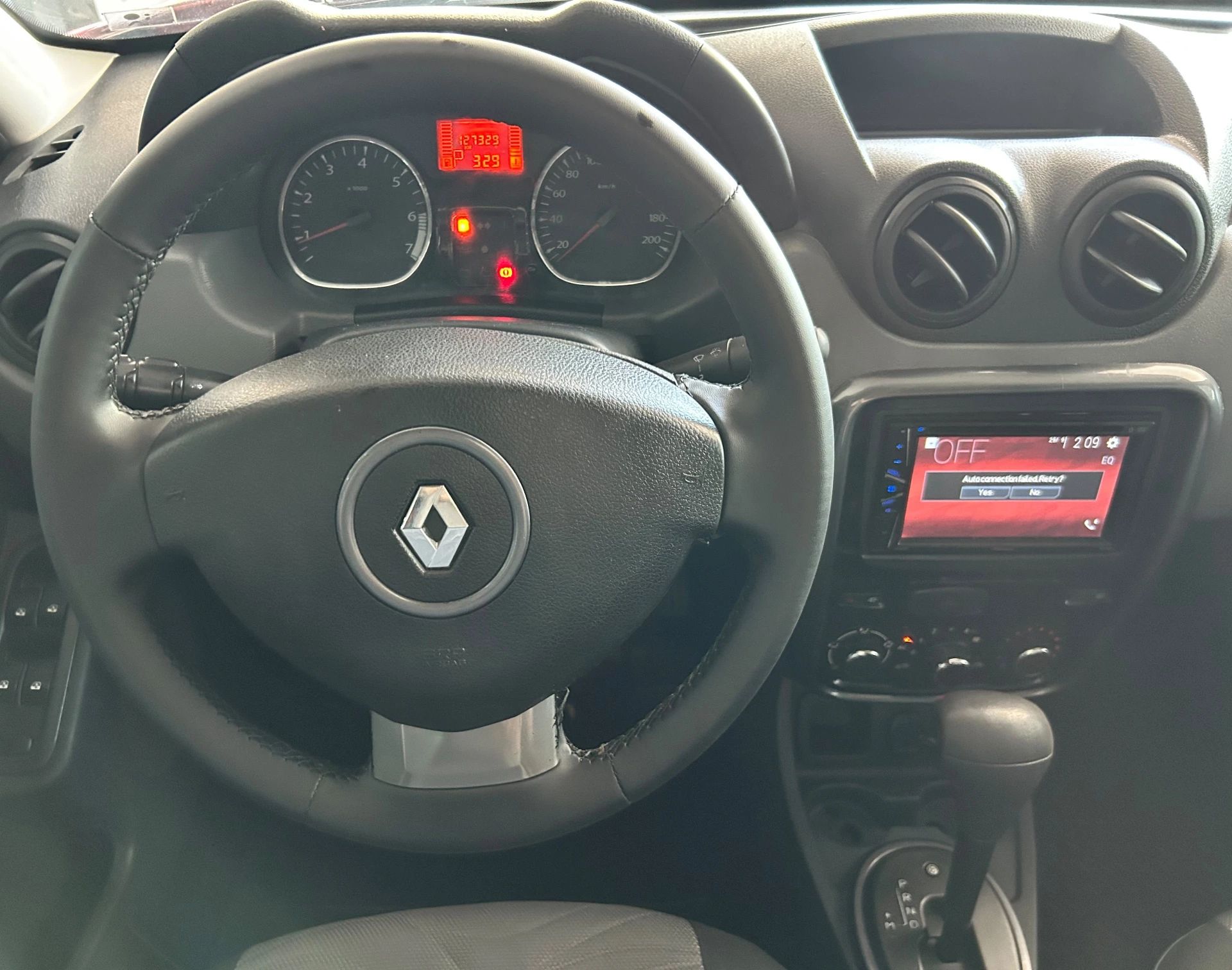 RENAULT DUSTER 11
