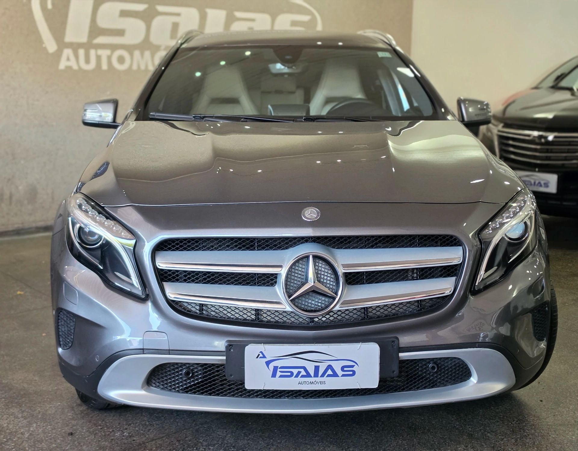MERCEDES-BENZ GLA 200 3