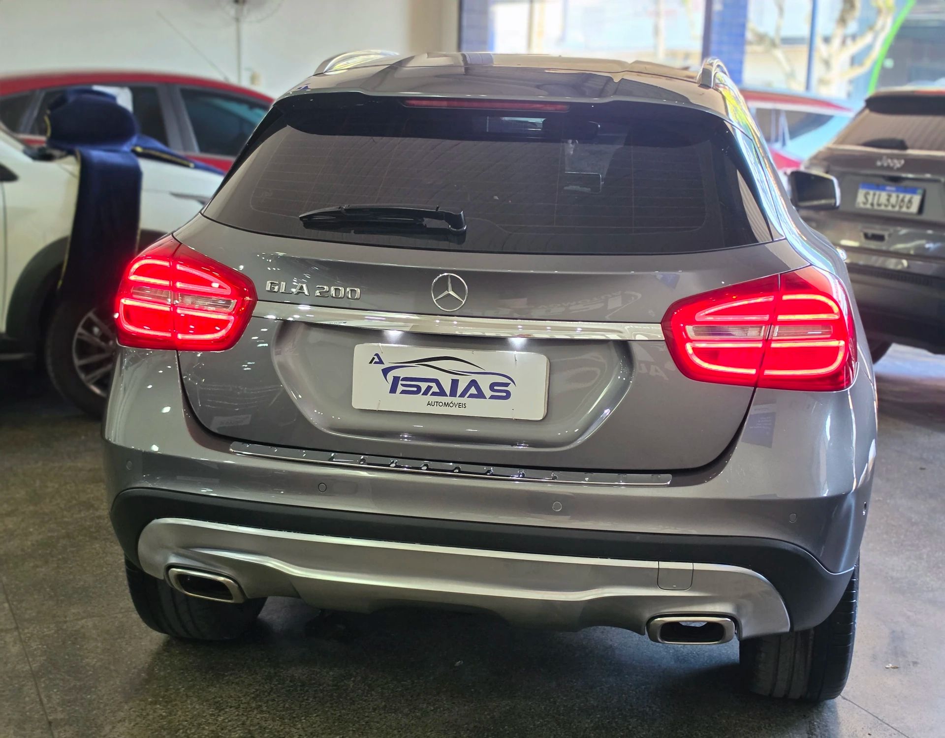 MERCEDES-BENZ GLA 200 17