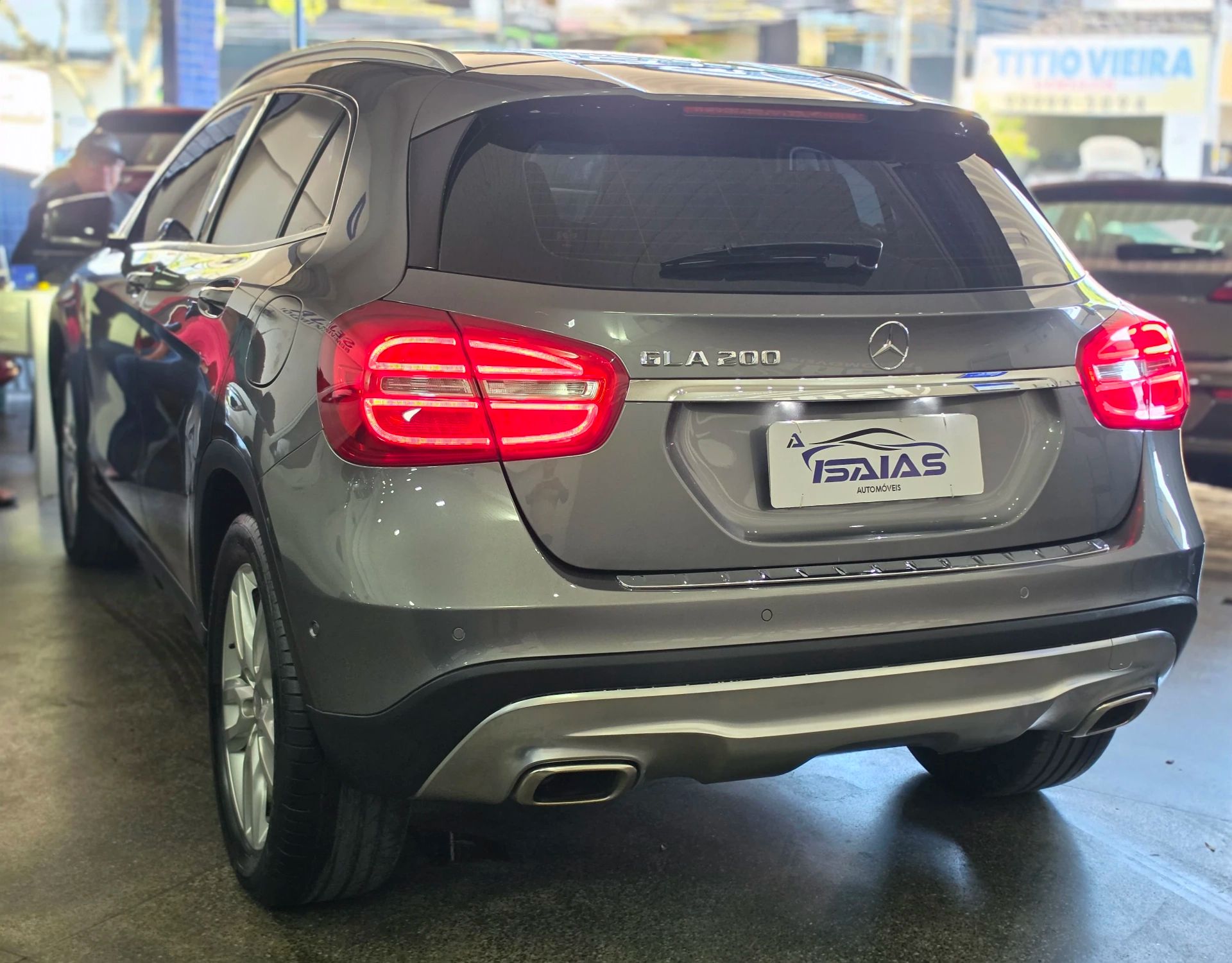 MERCEDES-BENZ GLA 200 16