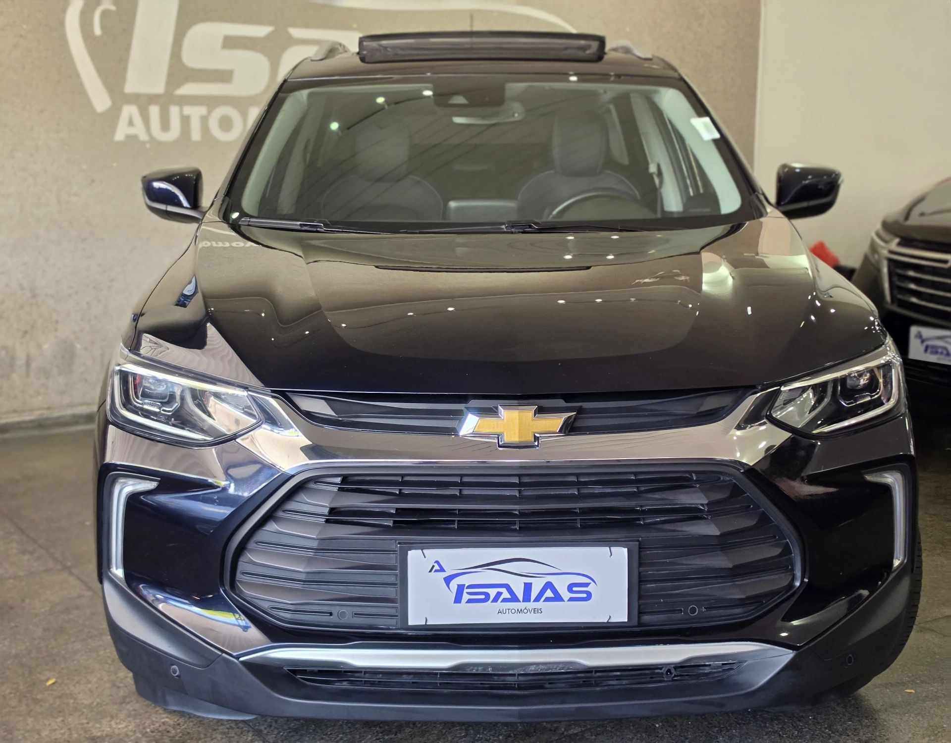 CHEVROLET TRACKER 3