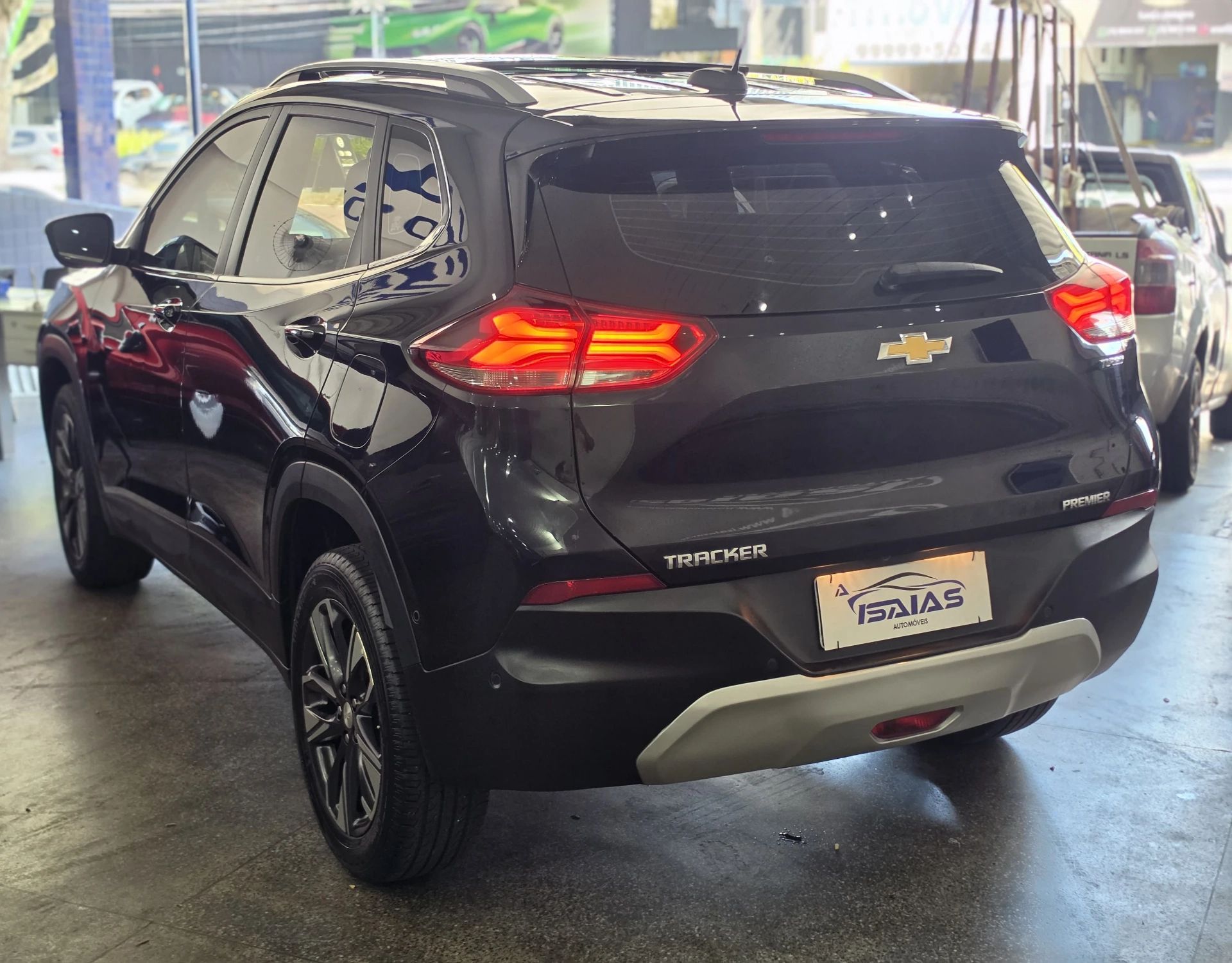 CHEVROLET TRACKER 14