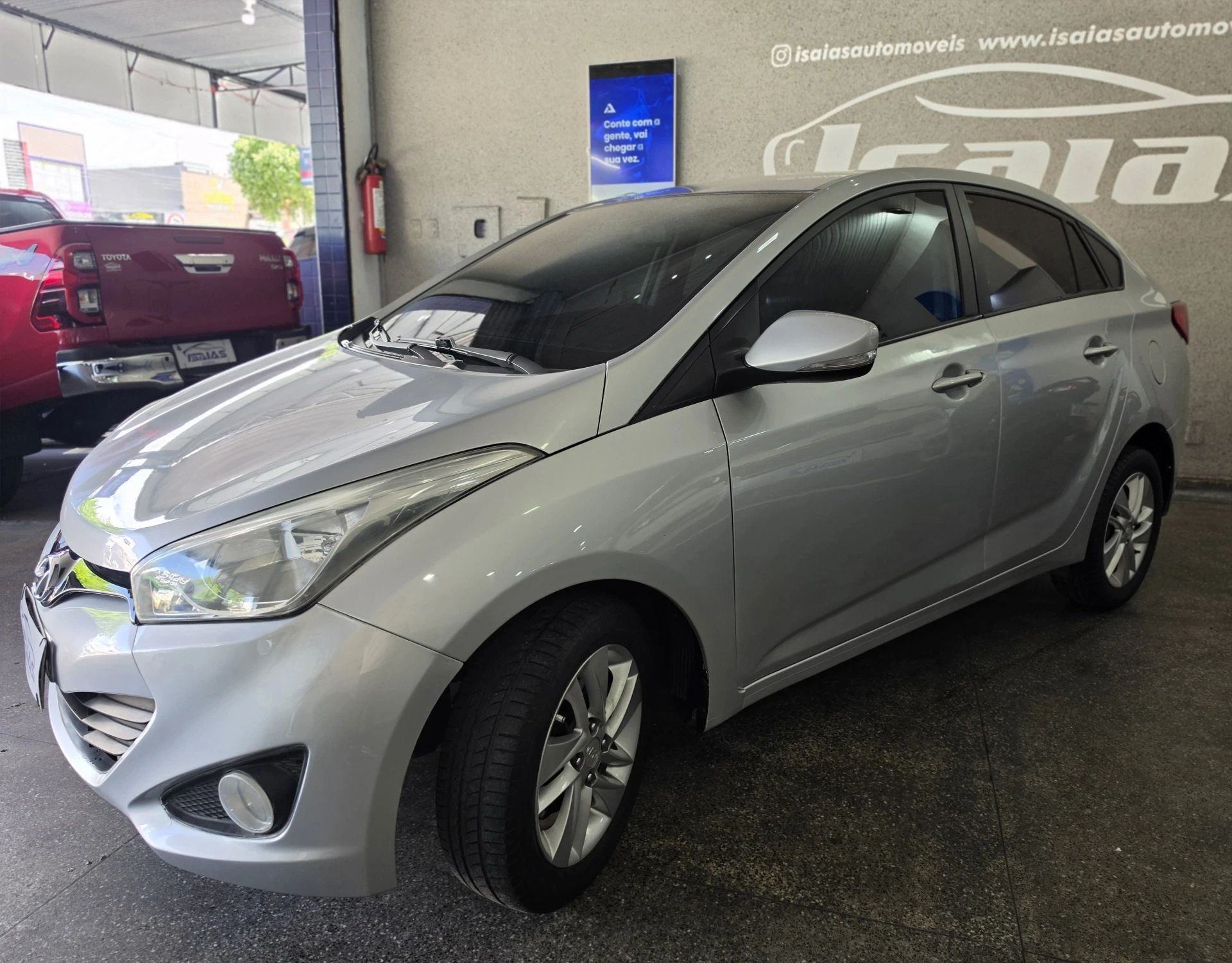 HYUNDAI HB20S 4