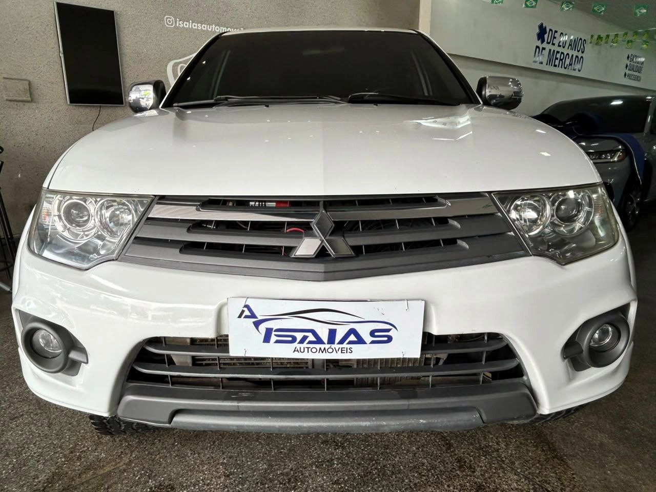 MITSUBISHI L200 TRITON 4