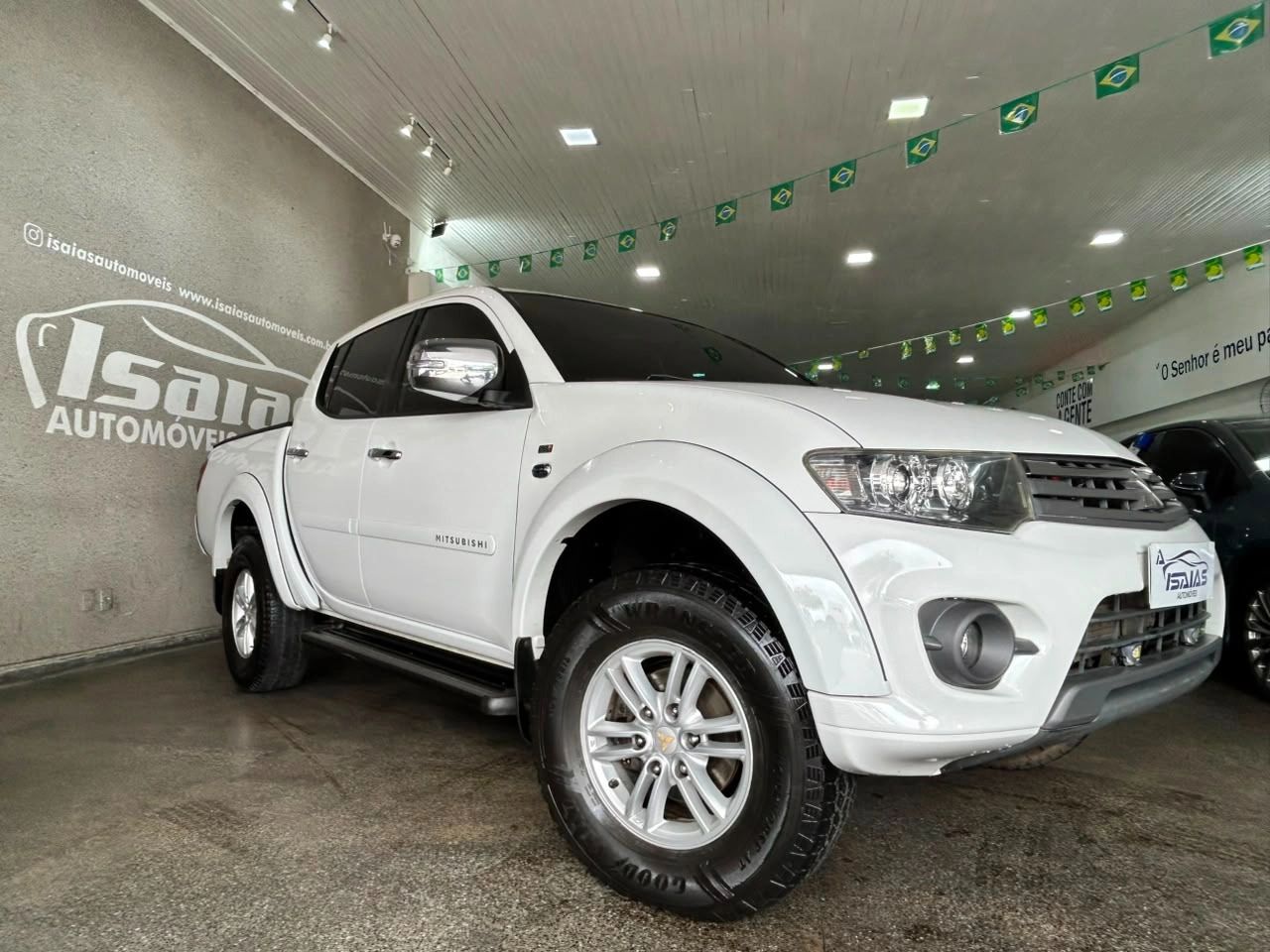 MITSUBISHI L200 TRITON 2015