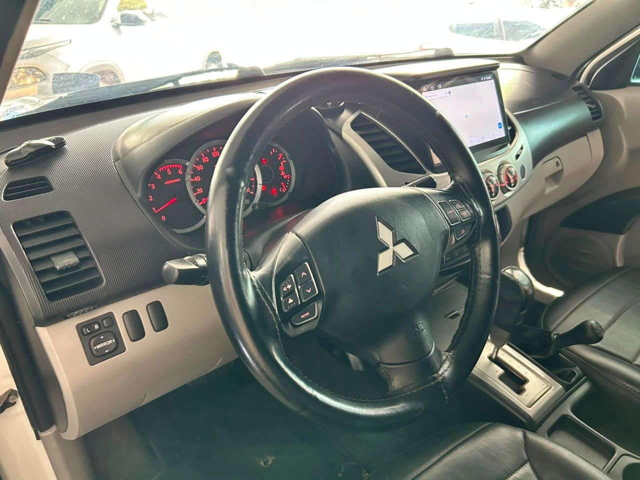 MITSUBISHI L200 TRITON 6
