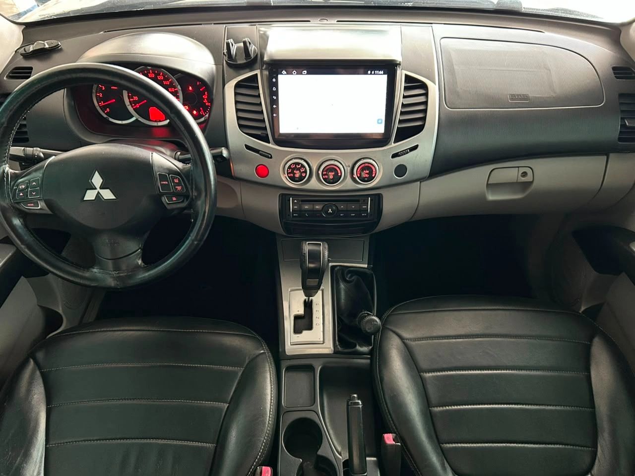 MITSUBISHI L200 TRITON 10