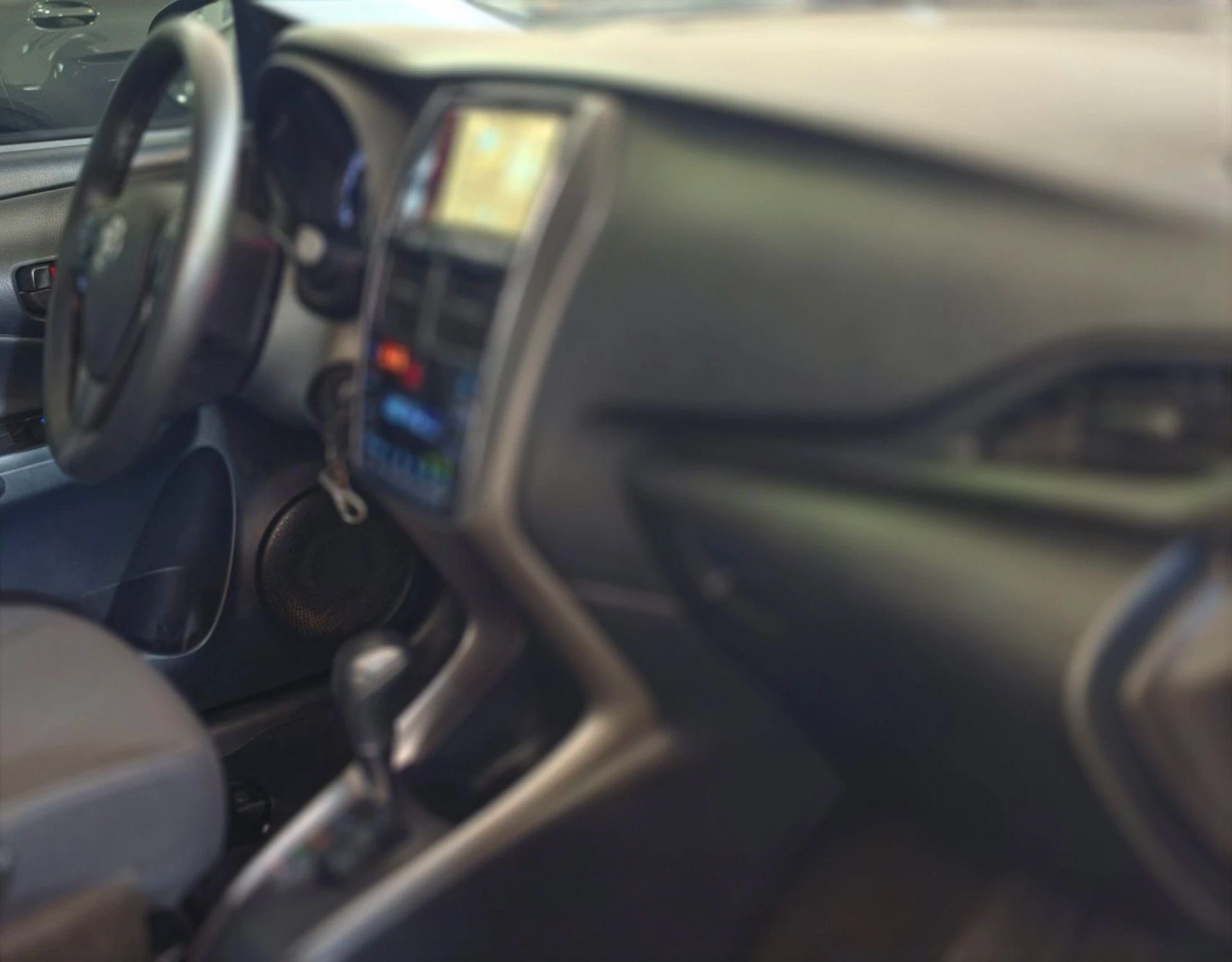 TOYOTA YARIS 6