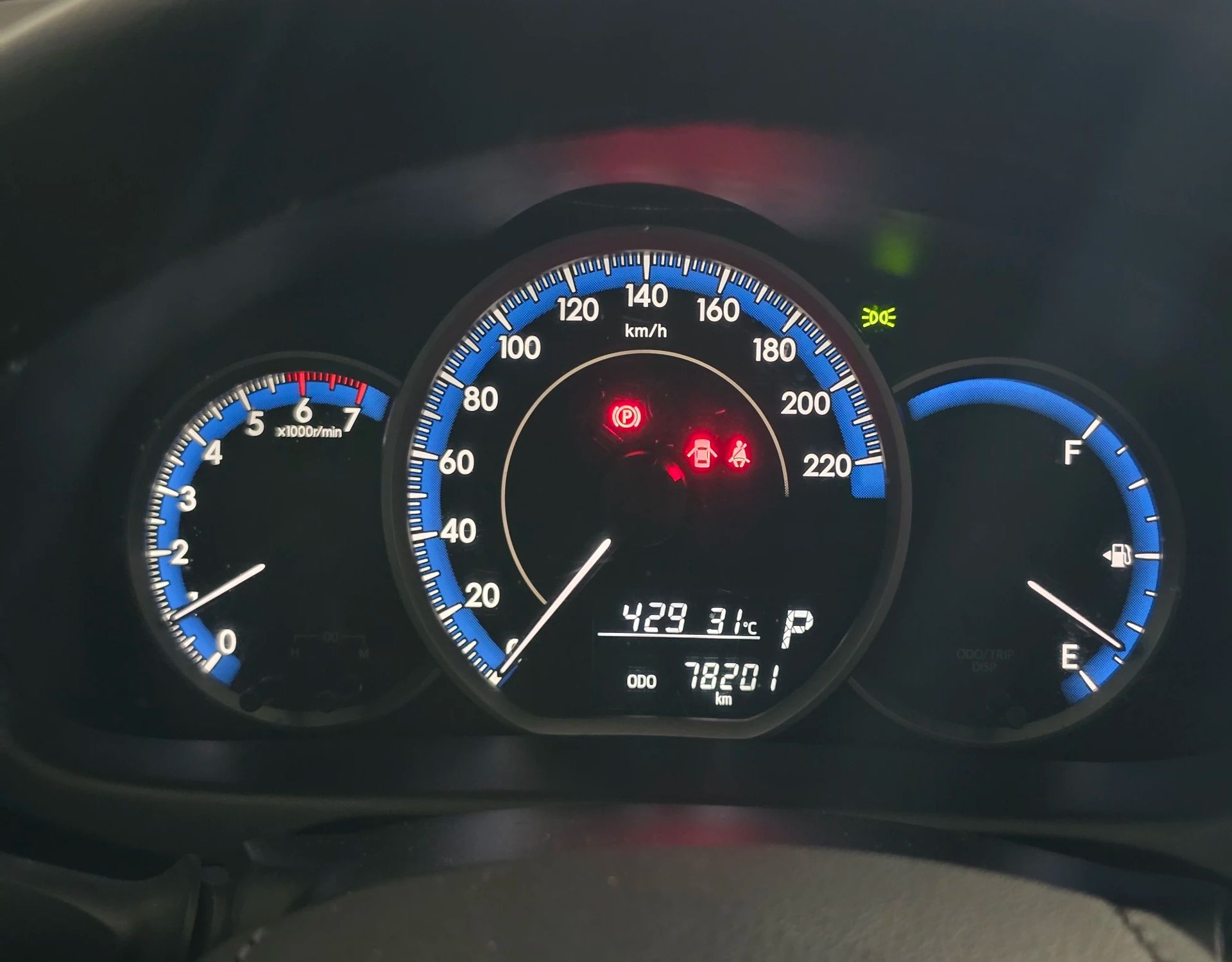 TOYOTA YARIS 11