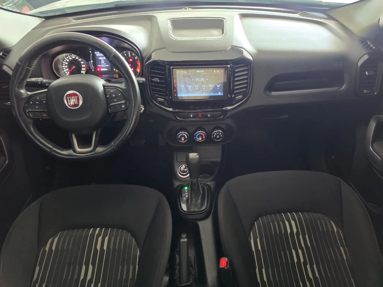 FIAT TORO 9