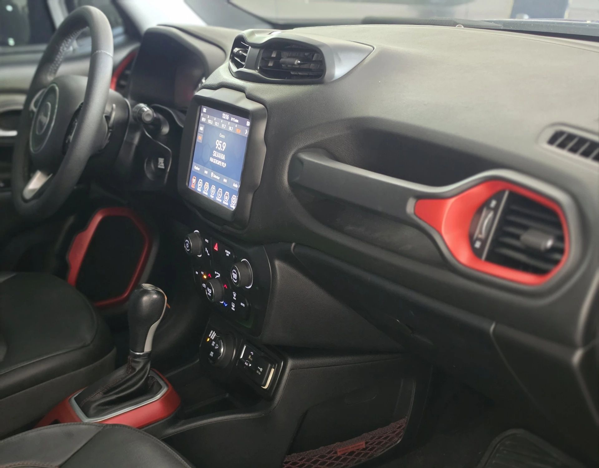 JEEP RENEGADE 6