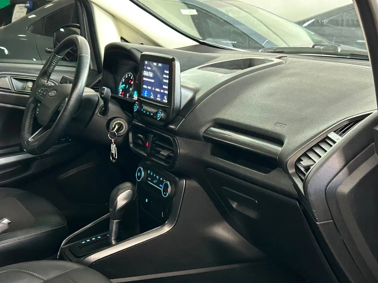 FORD ECOSPORT 6