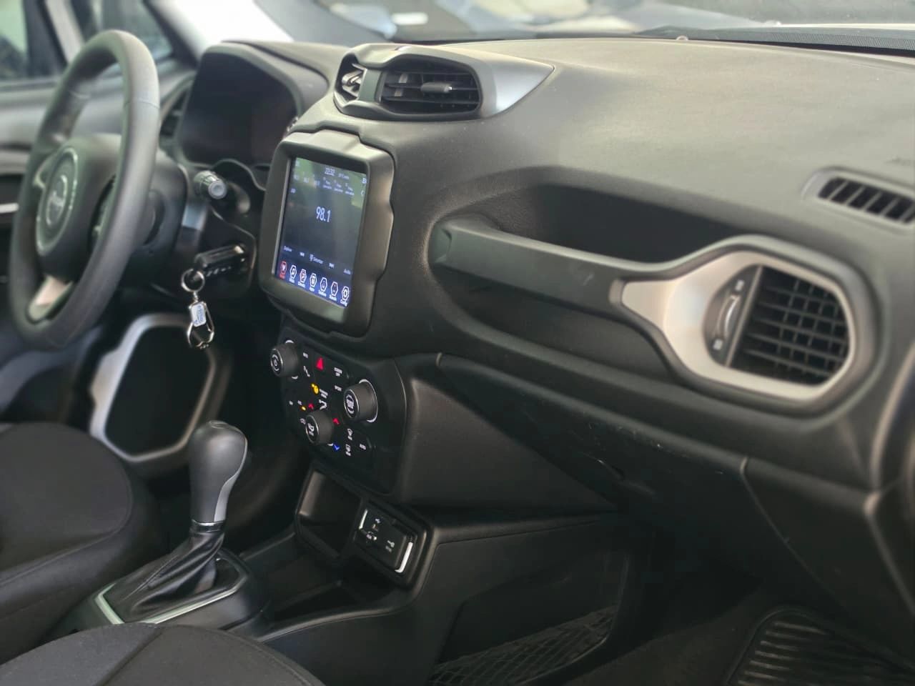 JEEP RENEGADE 6