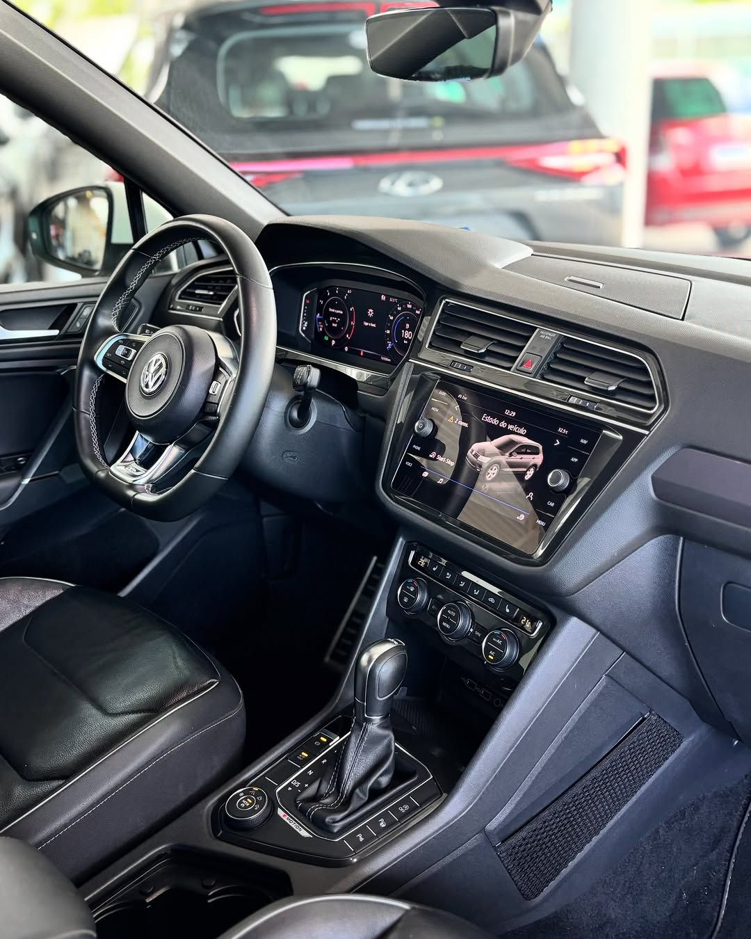 Volkswagen Tiguan 12