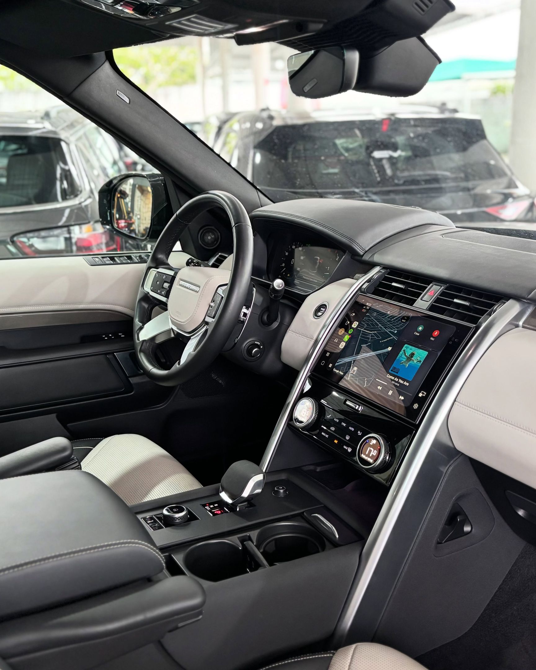 Land Rover Discovery 13