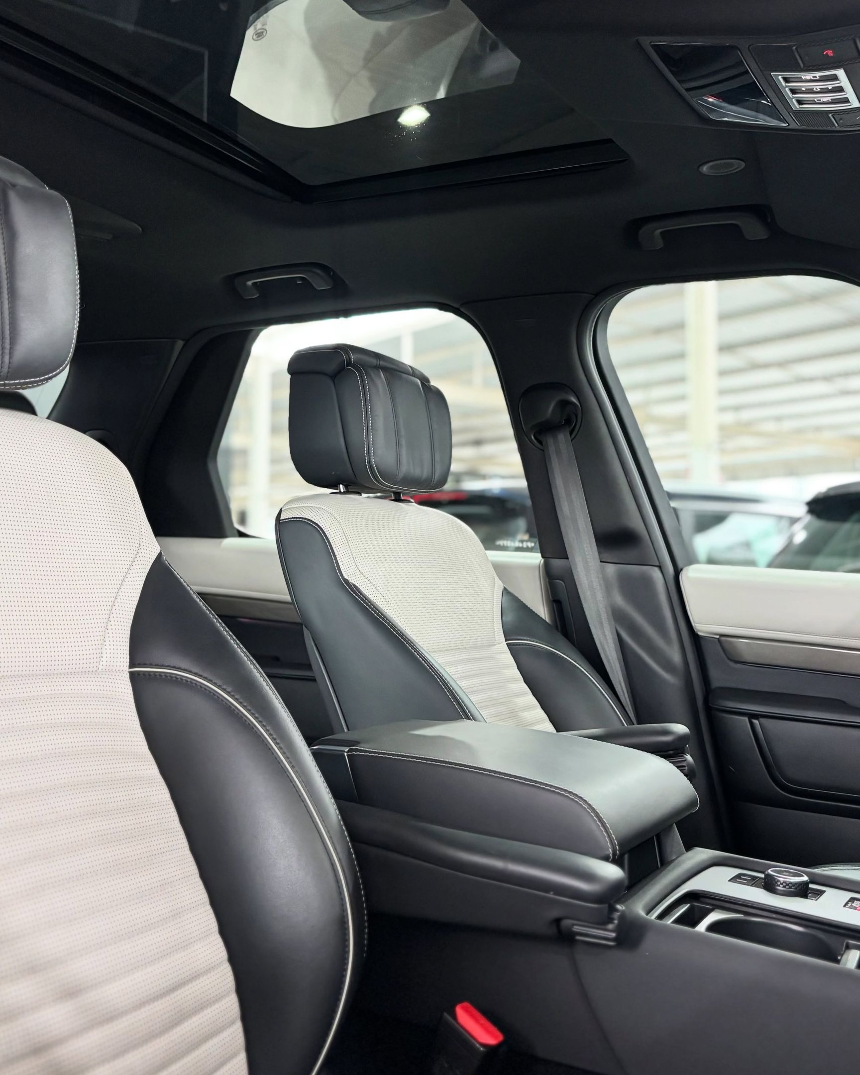 Land Rover Discovery 14