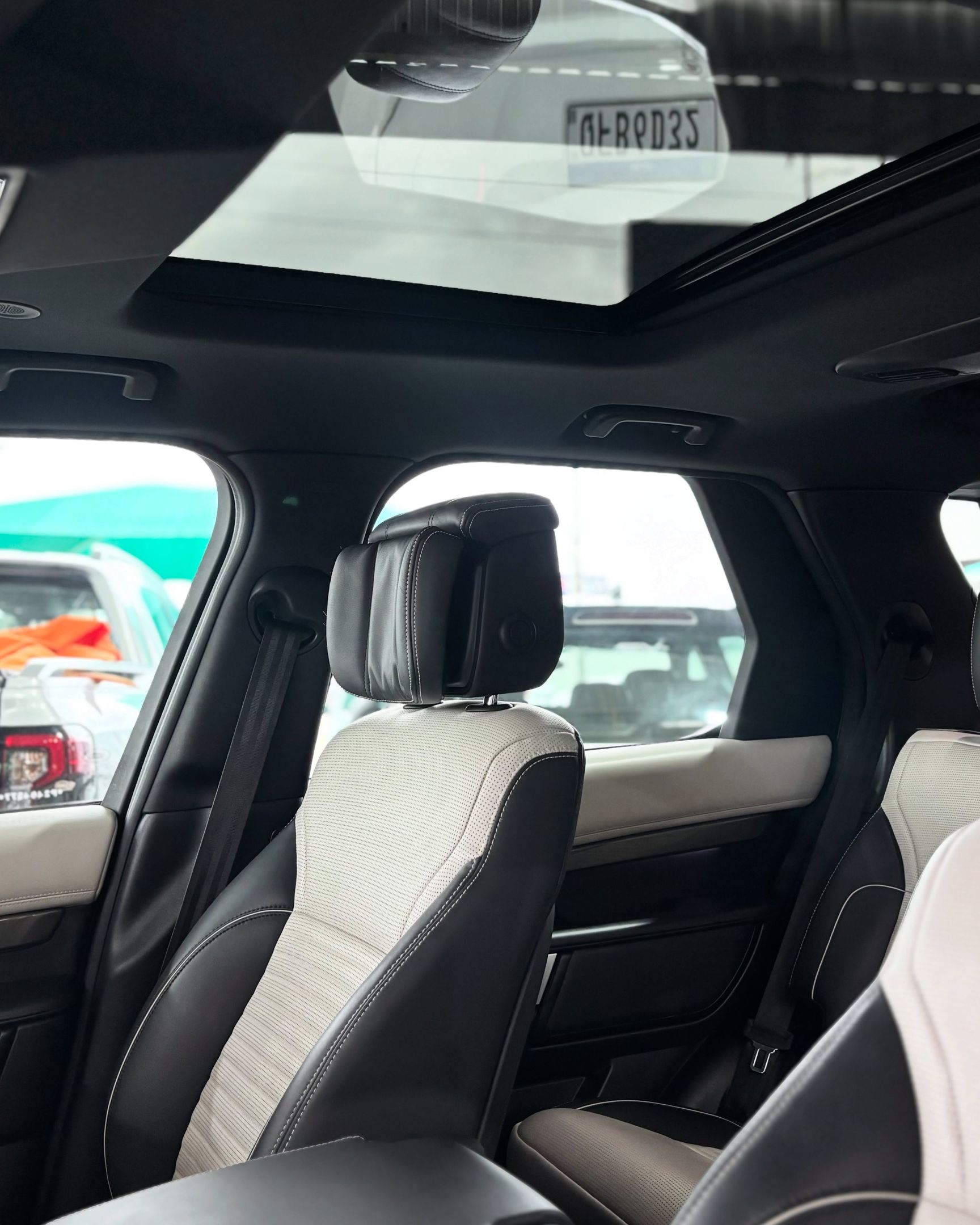 Land Rover Discovery 6