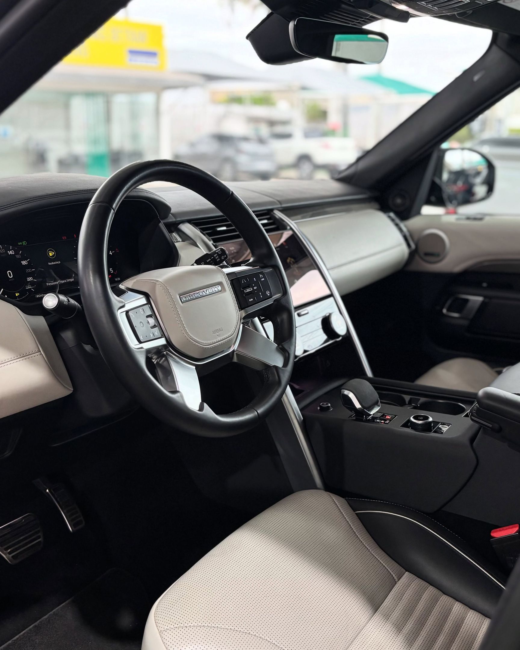 Land Rover Discovery 7