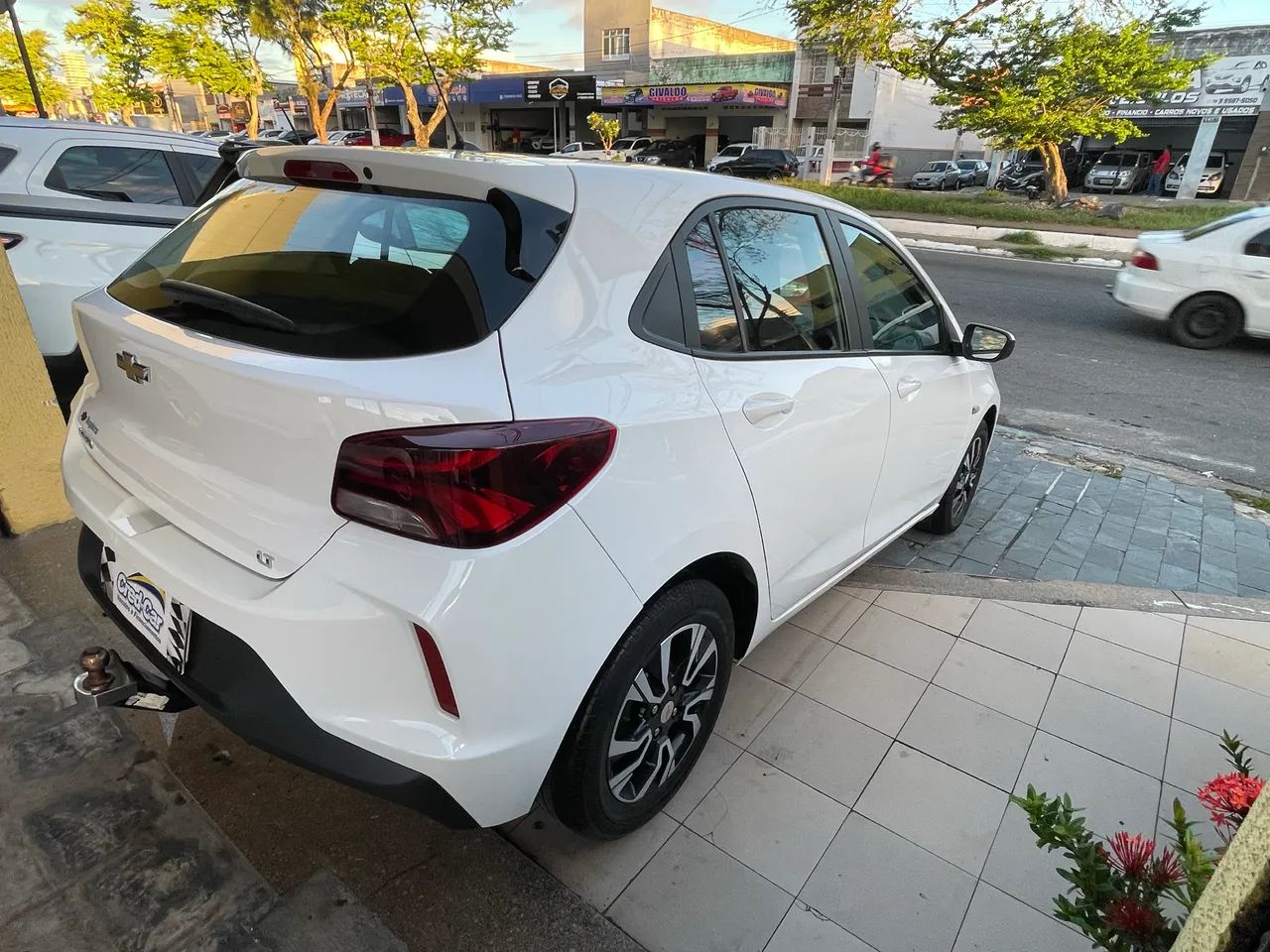 Chevrolet ONIX 6