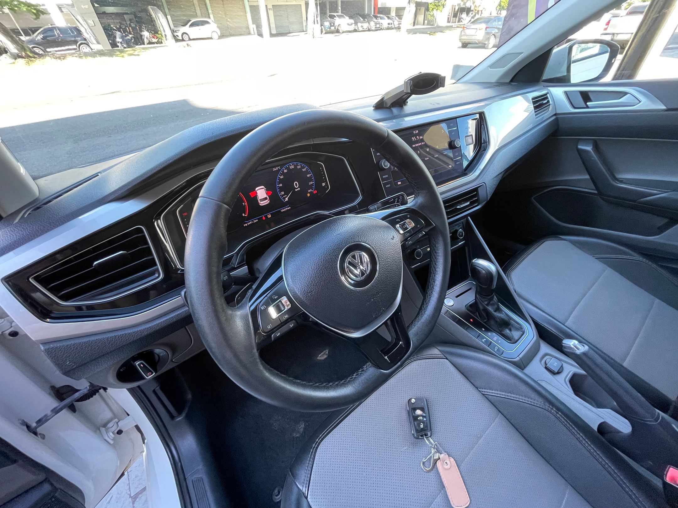 VOLKSWAGEN POLO 13