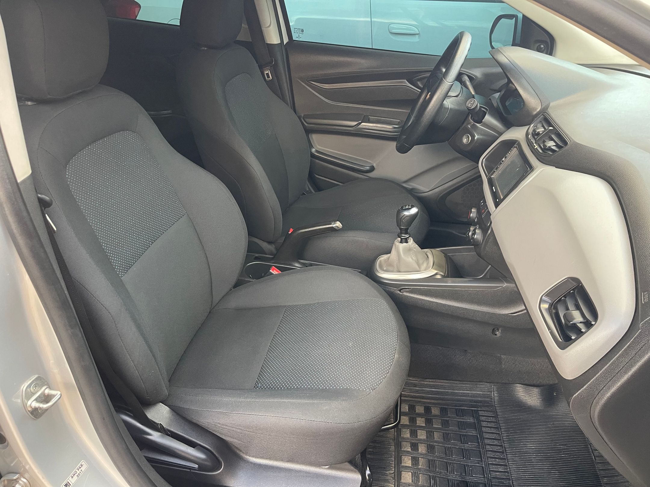 GM - Chevrolet ONIX 7