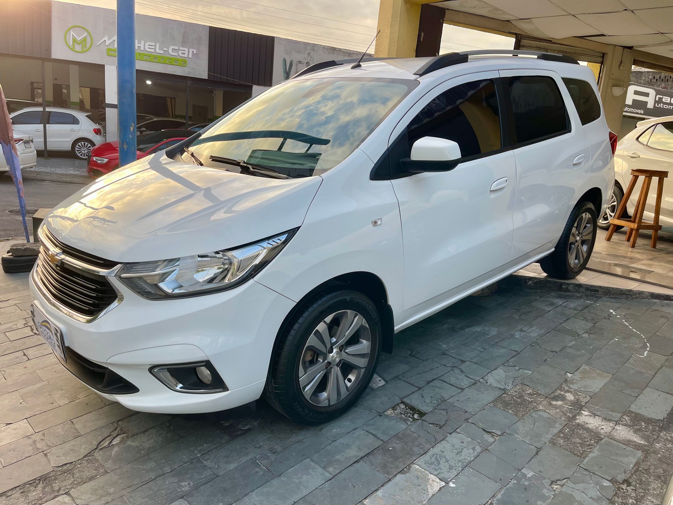 CHEVROLET SPIN 4