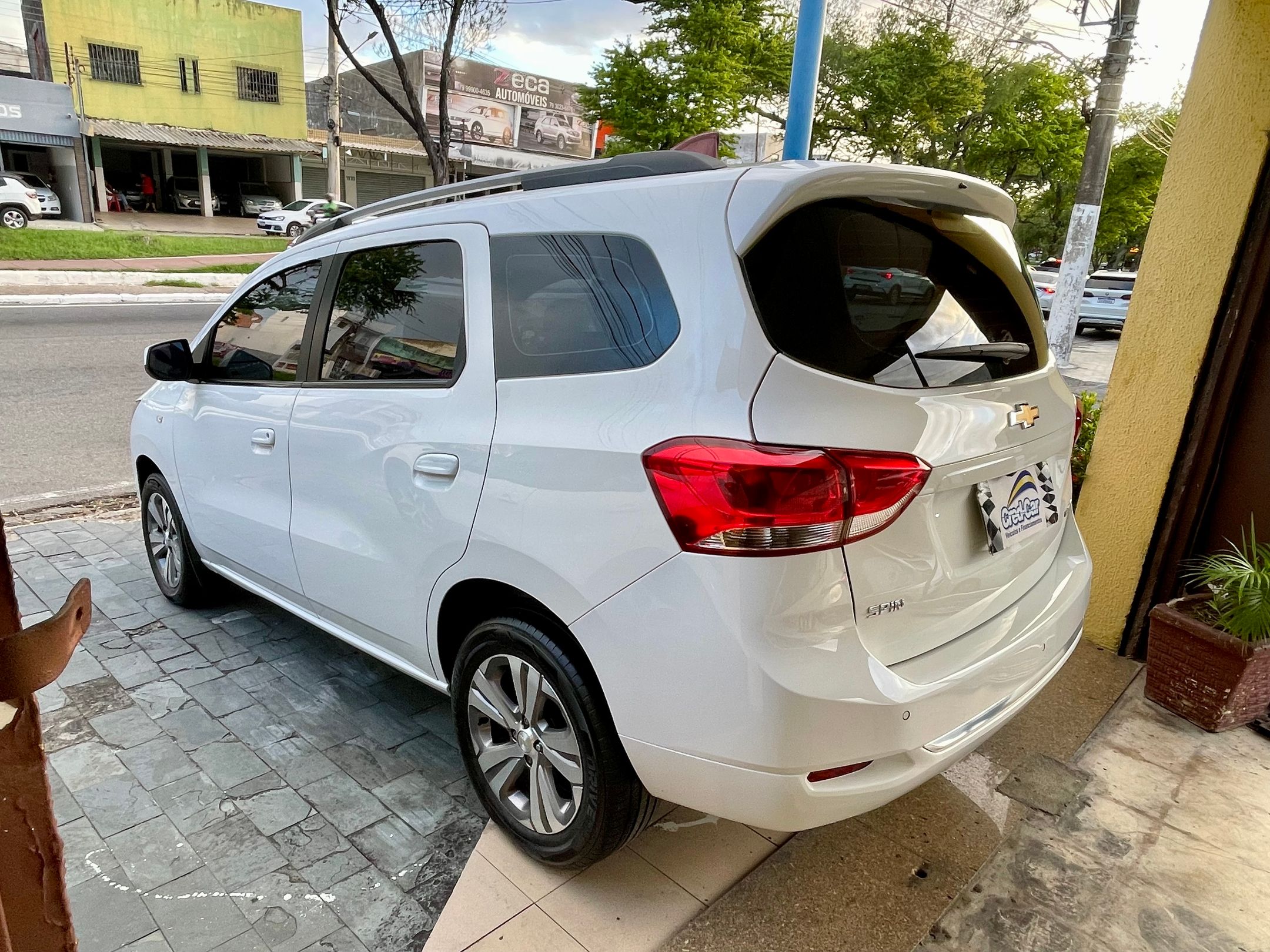 CHEVROLET SPIN 5