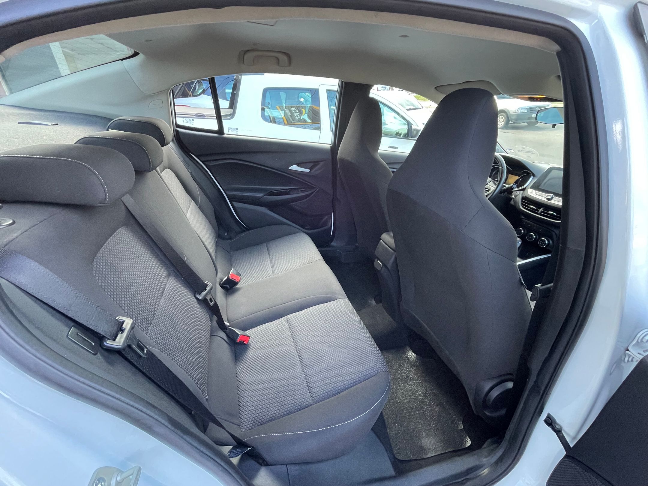 CHEVROLET ONIX 11