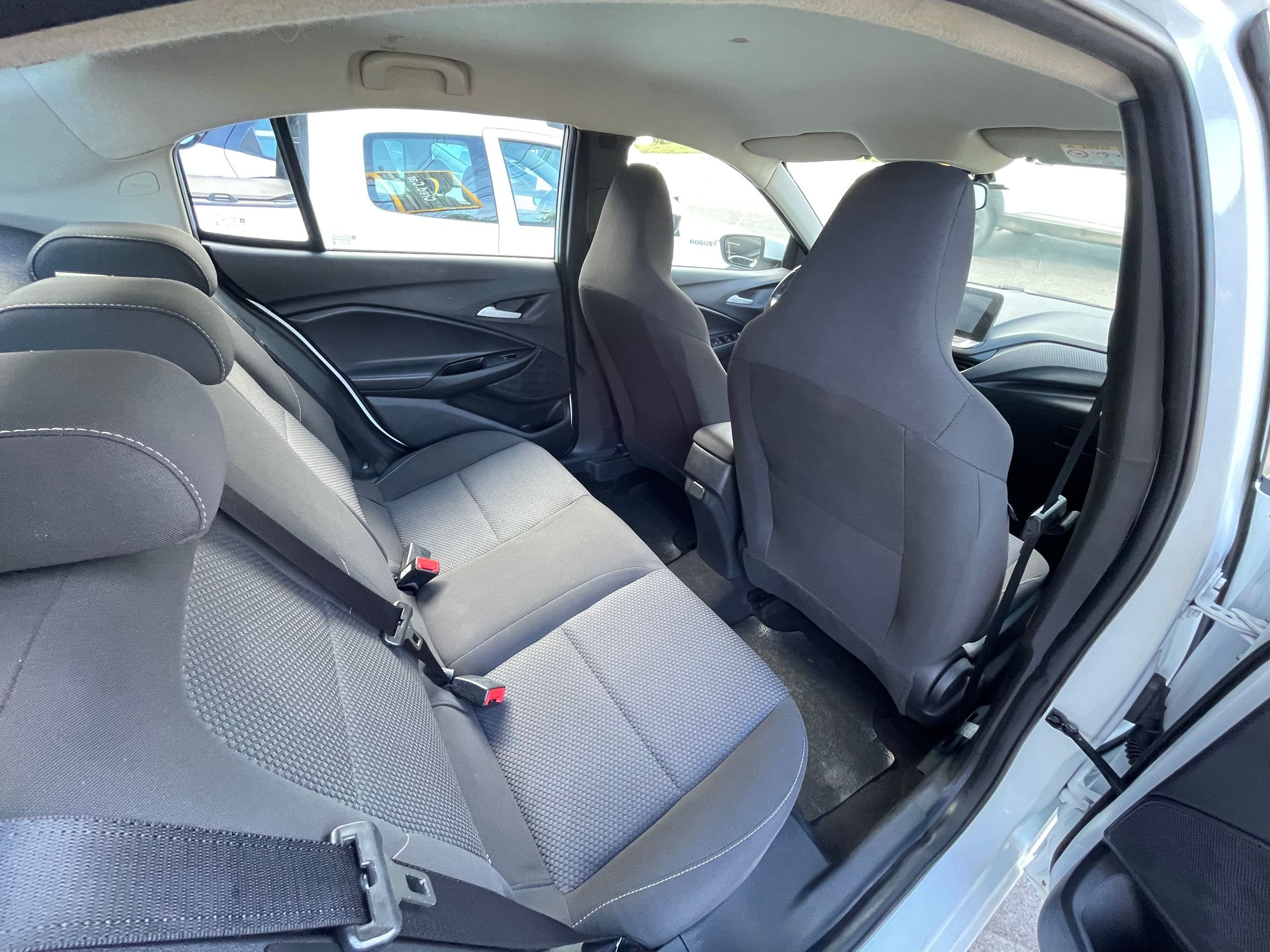 CHEVROLET ONIX 12