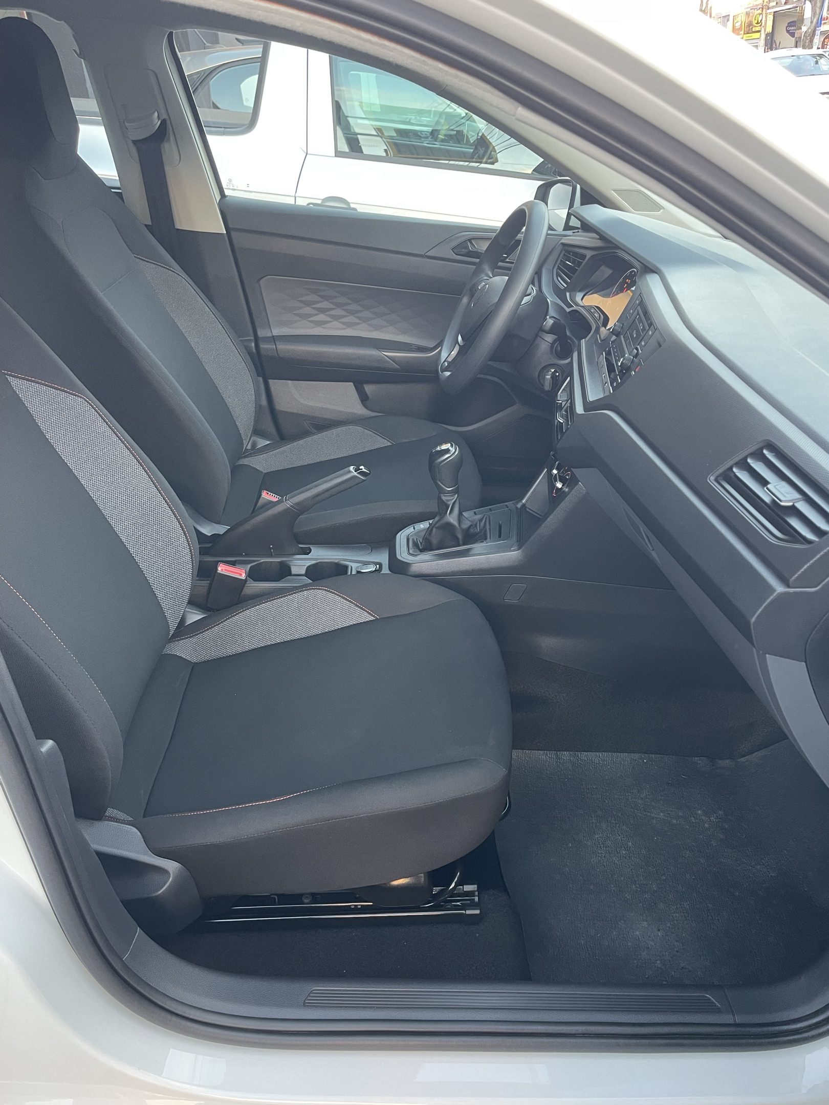 VOLKSWAGEN POLO 7