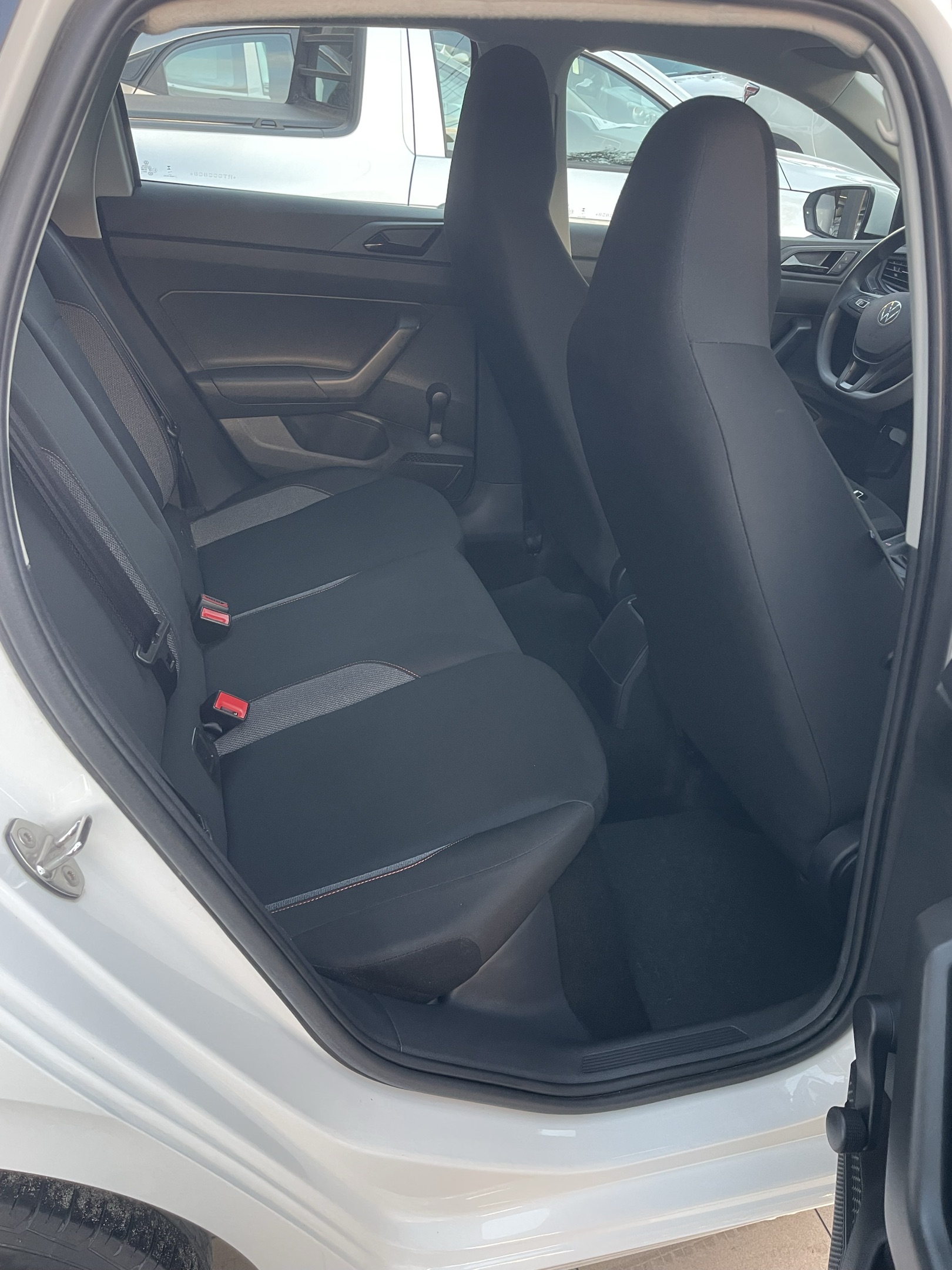 VOLKSWAGEN POLO 8