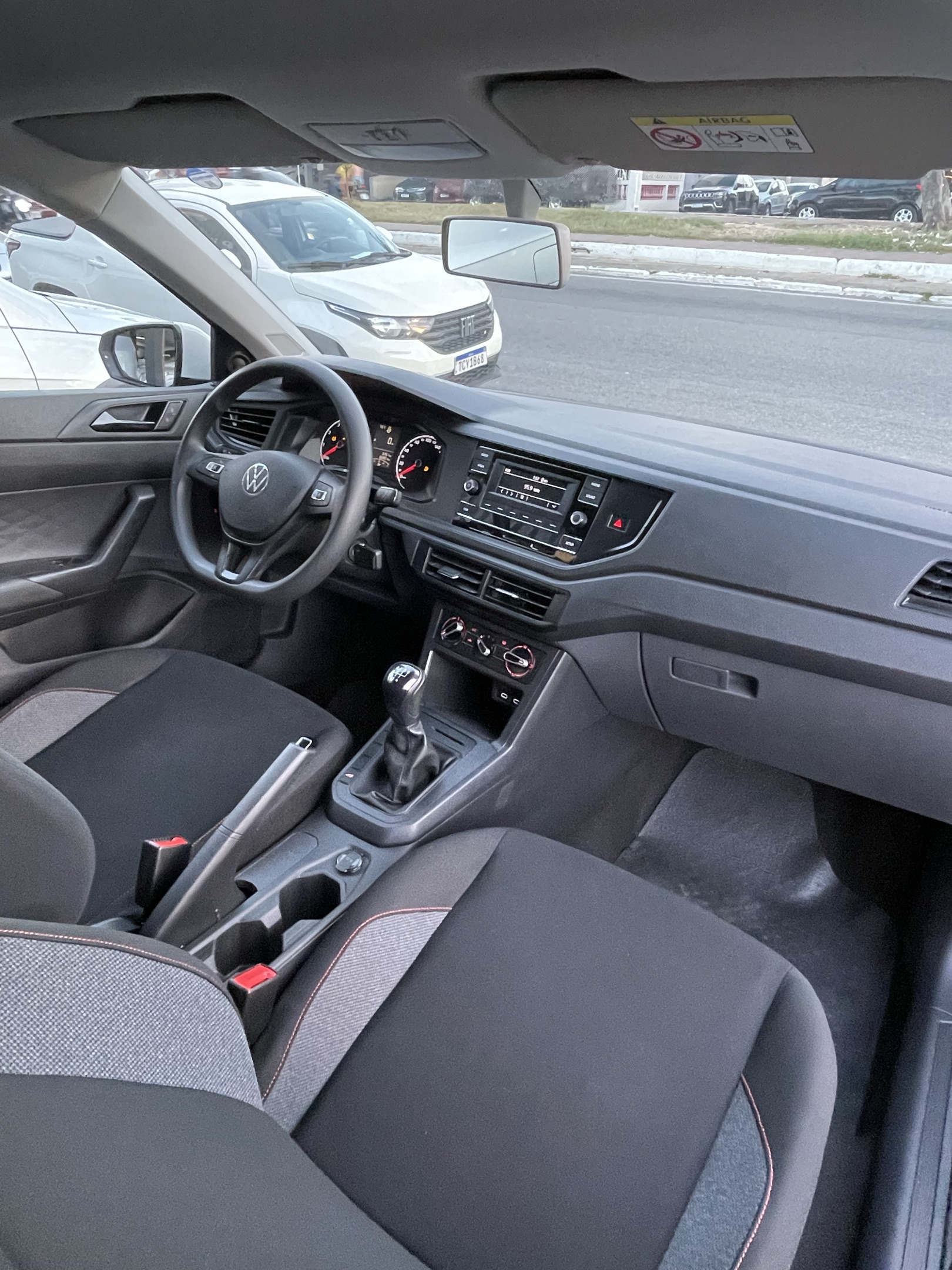 VOLKSWAGEN POLO 9