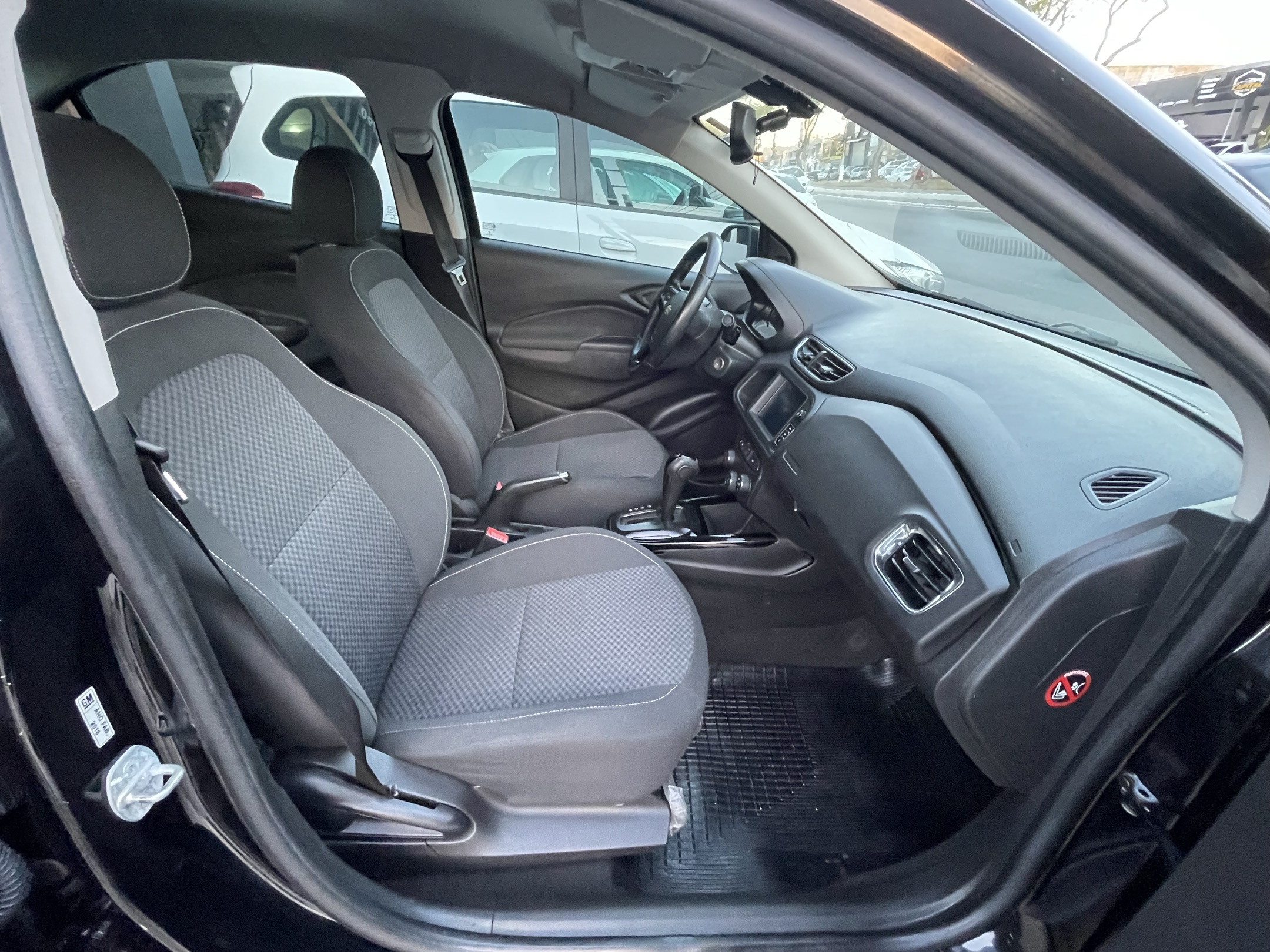 CHEVROLET PRISMA 8